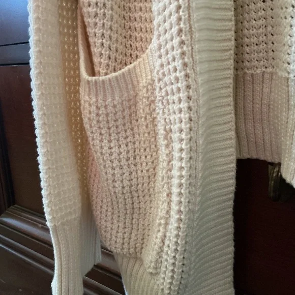 NWOT Universal Thread Waffle Knit Boyfriend Fit Sweater - Picture 3 of 5